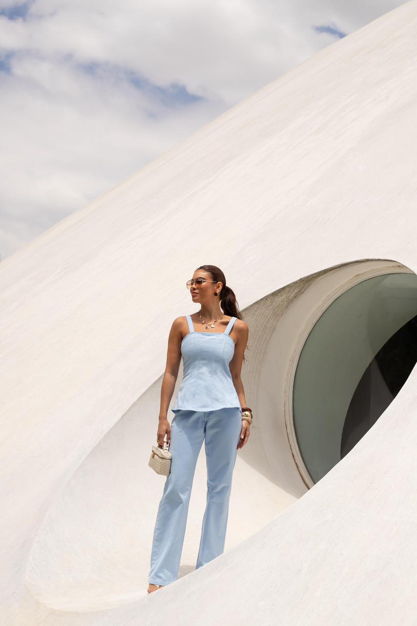 CONJUNTO CALÇA MOM + BLUSA PEPLUM