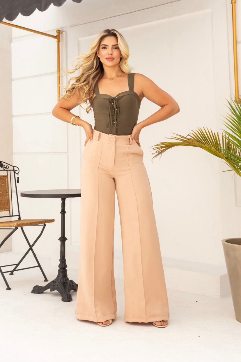 Calça pantalona sem cinto